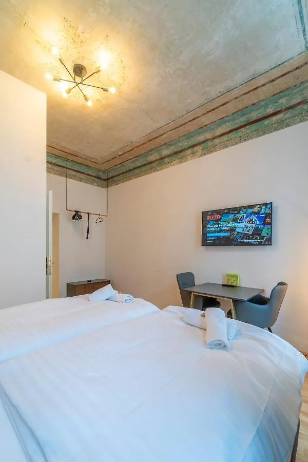 Apartment Josef'S Home I Renaissance Studio Vienna Austria